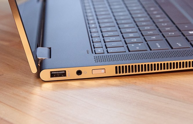 Đánh giá HP Spectre x360 15-inch (2017) - laptop 2 trong 1 có thiết kế đẹp, pin lâu ảnh 2