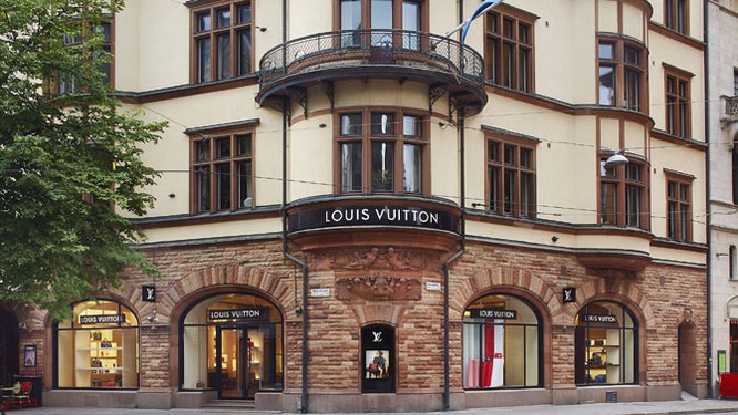 Louis Vuitton quyết cạnh tranh trực tiếp với Apple trên sân chơi smartwatch ảnh 1