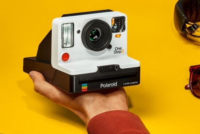 Sau 10 năm, Polaroid quay trở lại sản xuất máy ảnh film ảnh 1