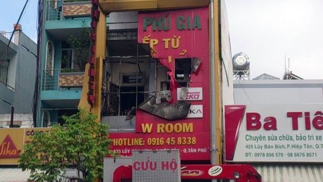 Tp. HCM: Cháy lớn tại cửa hàng bếp, 4 người thương vong ảnh 1