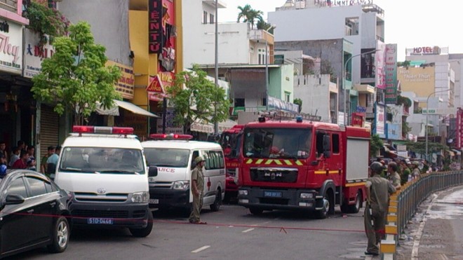 Tp. HCM: Cháy lớn tại cửa hàng bếp, 4 người thương vong ảnh 4