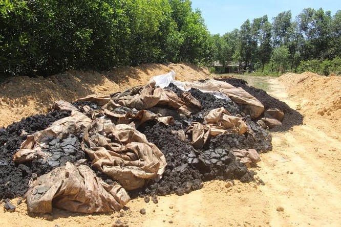 Cảnh chất thải công nghiệp ‘đóng gói’ ngập tràn Formosa ảnh 12