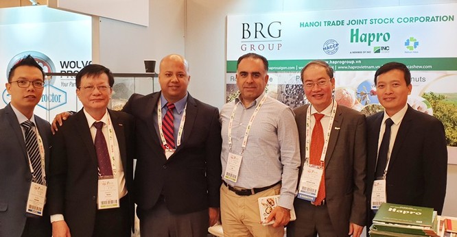 Đoàn Xúc tiến thương mại của Hapro tại Hội nghị Hạt & Quả khô thế giới 2019 