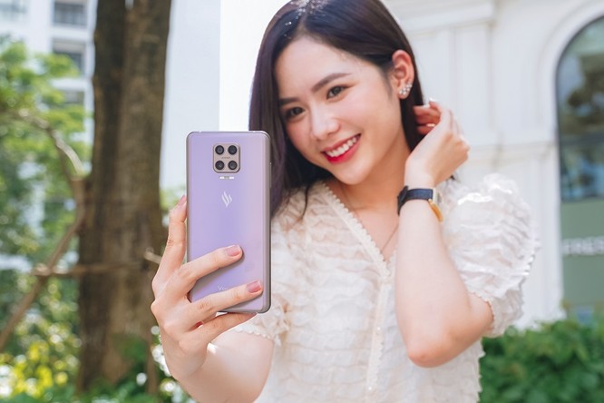 VinSmart ra mắt Aris Pro - điện thoại camera ẩn đầu tiên tại Việt Nam ảnh 2
