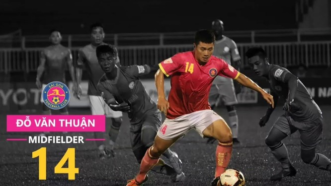 Văn Thuận đang là tiền vệ trung tâm xuất sắc nhất V.League 2019 (ảnh CLB Sài Gòn)