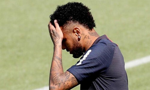 “Bom xì” Neymar đã không thể rời PSG.