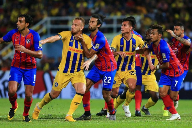 M-League: Xóa bàn đá lại, quyết đấu với Việt Nam ảnh 1
