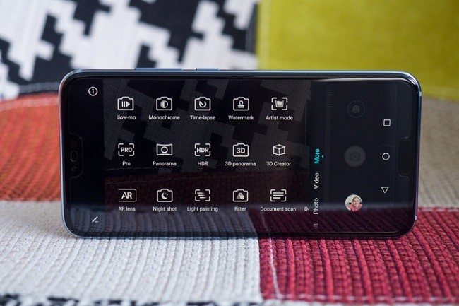 Đánh giá chi tiết smartphone Honor 10: thiết kế đẹp nhưng dễ vỡ ảnh 5