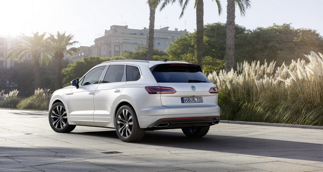 Volkswagen Touareg 2019 chính thức trình làng, to hơn, nhẹ hơn và đầy ắp công nghệ ảnh 5