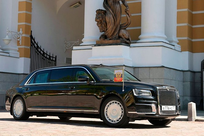Khám phá chiếc Limousine mới của Tổng thống Nga Putin trong ngày lễ nhậm chức ảnh 3