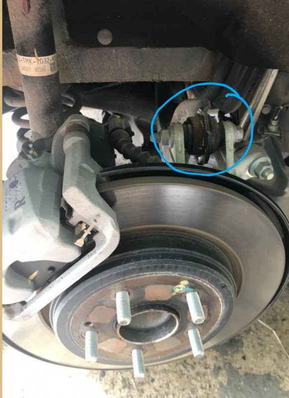 Honda CR-V 2018 bị gỉ sét nghiêm trọng chỉ sau vài tháng sử dụng ảnh 1