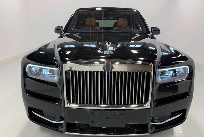 1 tháng 3 siêu xe Rolls-Royce Cullinan giá 45 tỷ về Hà Nội ảnh 3