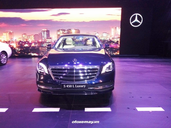 Mercedes-Benz trình làng E-Class mới tại Fascination 2019 ảnh 2