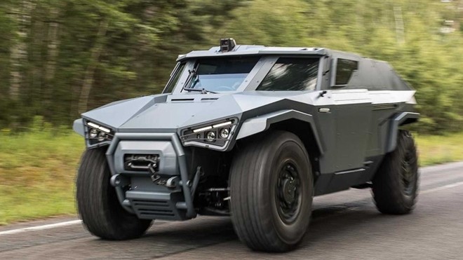 Volvo chế tạo xe quân sự có thể… đi ngang ảnh 1