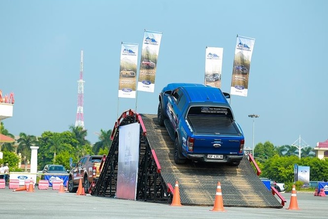 Ford Việt Nam tổ chức lái thử xe trong toàn quốc ảnh 2