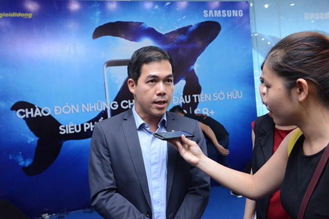 Galaxy S8 Plus “đắt sô” ngày đầu mở bán tại Việt Nam ảnh 1