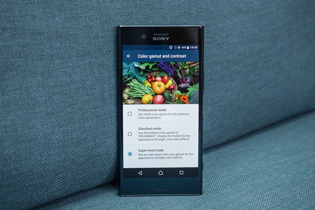 Đánh giá Sony Xperia XZ Premium: điện thoại “chất” nhưng thiết kế bảo thủ ảnh 3