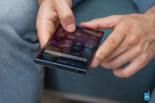 Đánh giá Sony Xperia XZ Premium: điện thoại “chất” nhưng thiết kế bảo thủ ảnh 7
