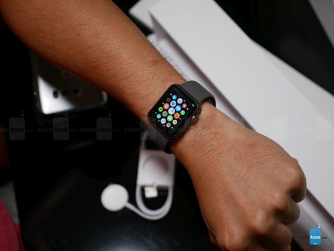 Mở hộp đồng hồ thông minh Apple Watch 3 ảnh 6
