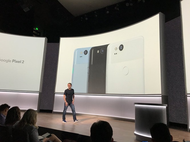 Google Pixel 2 và Pixel 2 XL đã ra mắt: công nghệ camera AR giống iPhone X, giá khởi điểm 649 USD và 849 USD ảnh 21