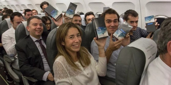 200 hành khách của Iberia Airlines bỗng dưng… muốn khóc ảnh 1