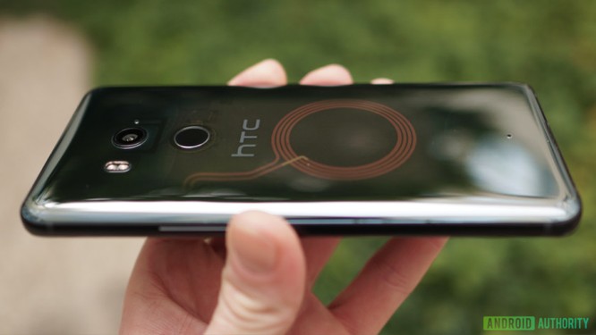 HTC không “chết”, sẽ tung ra 6 smartphone trong năm 2018 ảnh 1
