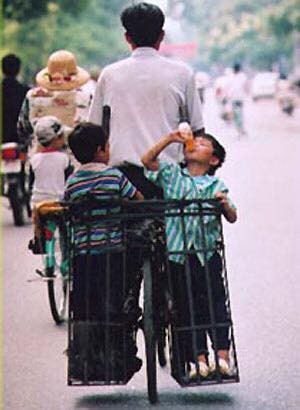 Cười đau bụng với "Người vận chuyển" phiên bản Việt Nam ảnh 18