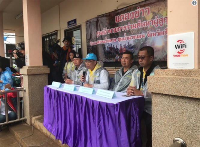 Toàn bộ đội bóng thiếu niên Thái Lan đã được giải cứu thành công: khép lại 3 ngày nỗ lực của các nhân viên cứu hộ ảnh 5