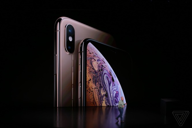 Bộ 3 iPhone 2018 đã ra mắt: không có nhiều khác biệt với tin đồn, nhiều màu sắc, giá khởi điểm từ 749 USD ảnh 29