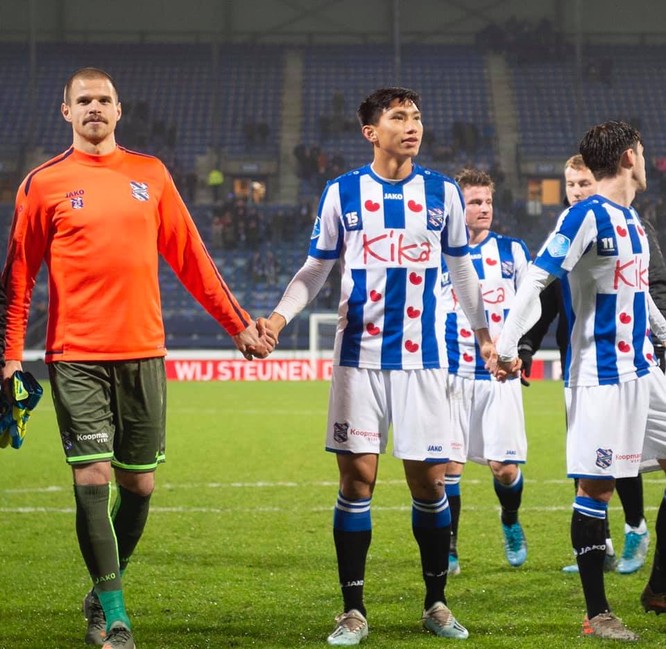 Đoàn Văn Hậu lần đầu tiên được thi đấu cho đội 1 SC Heerenveen ảnh 3