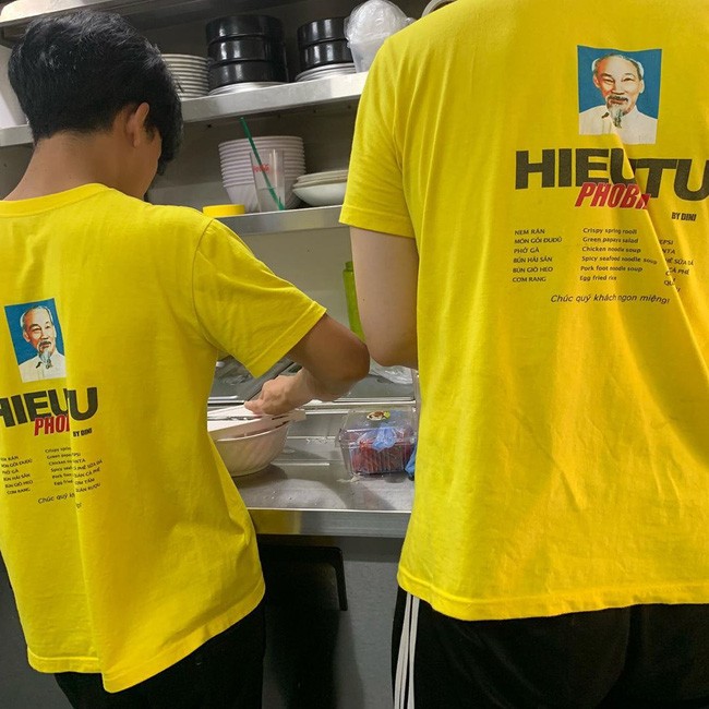 Quán ăn ở Seoul, Hàn Quốc bày bàn ghế nhựa vỉa hè kiểu Việt Nam gây sốt MXH ảnh 12