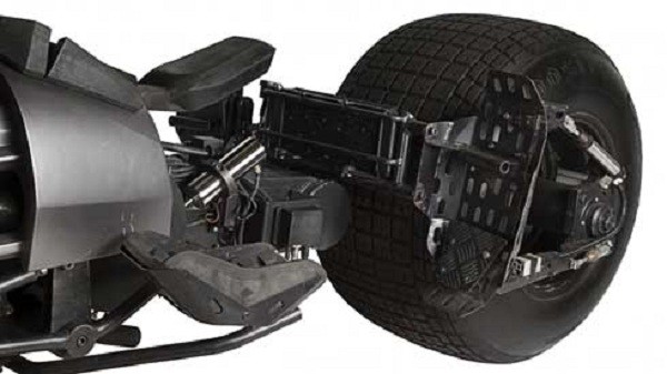 Xe có bộ lốp 31 inch, sử dụng động cơ dung tích 750 phân khối của Honda.