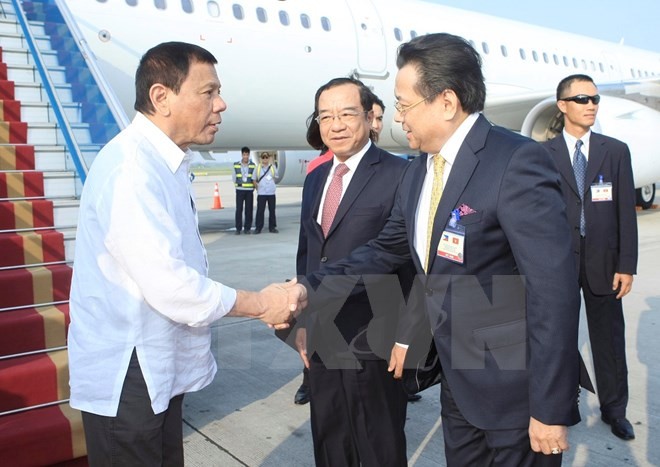 Tổng thống Philippines Duterte đã đến Nội Bài, bắt đầu thăm Việt Nam ảnh 2