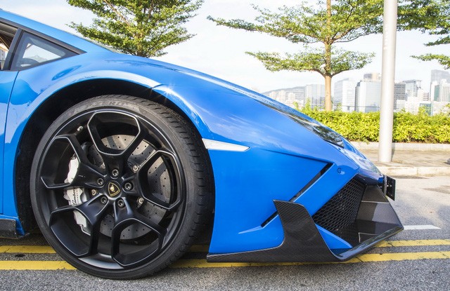 Video: “Nội công” của Lamborghini Huracan Spyder đạt 1.073 mã lực ảnh 3