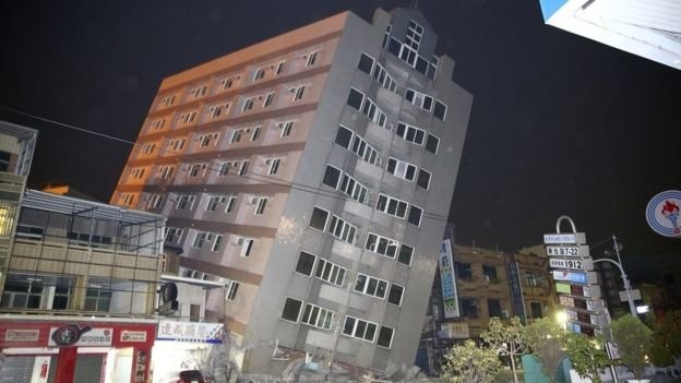 Video Đài Loan bị động đất 6,4 độ richter, nhà 17 tầng đổ sập ảnh 8