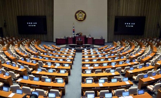 Nghị sĩ Hàn Quốc phát biểu liên tục hơn 115 giờ để ngăn thông qua dự luật ảnh 1