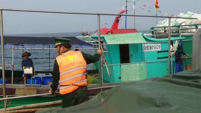 Xua đuổi 6 tàu cá Trung Quốc ra khỏi vùng biển Việt Nam ảnh 2