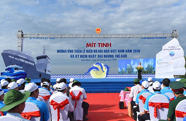 Thủ tướng Nguyễn Xuân Phúc: Kiên quyết bảo vệ chủ quyền và lợi ích quốc gia trên biển ảnh 1