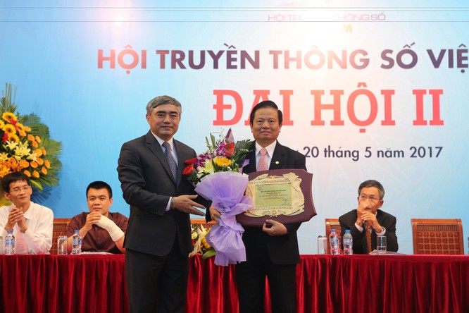Thứ trưởng Bộ TT&TT Nguyễn Minh Hồng đắc cử Chủ tịch Hội Truyền thông số Việt Nam ảnh 5