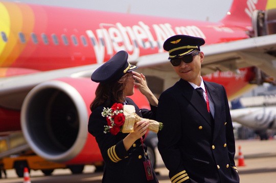 Thu nhập phi công nhìn từ Báo cáo thường niên của Vietnam Airlines và Vietjet Air ảnh 2