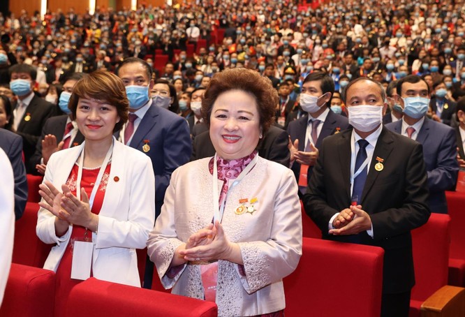 Madame Nguyễn Thị Nga tham dự Đại hội Thi đua yêu nước toàn quốc ảnh 4