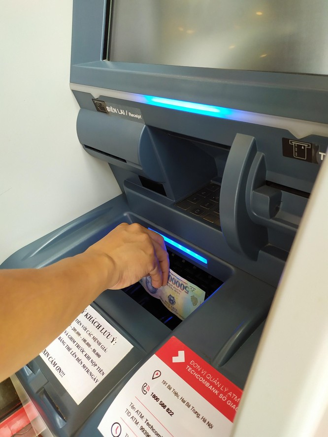 Techcombank thêm tiện ích trên hệ thống ATM Thế hệ mới: Giao dịch an toàn - Nhanh chóng - Thuận tiện trong bối cảnh COVID-19 ảnh 2