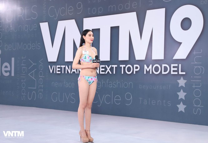 Ngắm thí sinh Vietnam’ s Next Top Model cực “nuột” trong bikini ảnh 11