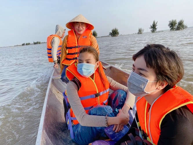 Sao Việt yên tâm làm từ thiện cứu trợ miền Trung, không phạm luật ảnh 7