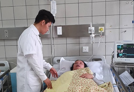 Bệnh viện Bạch Mai: Thêm một phương pháp mới trong điều trị ung thư phổi ảnh 1