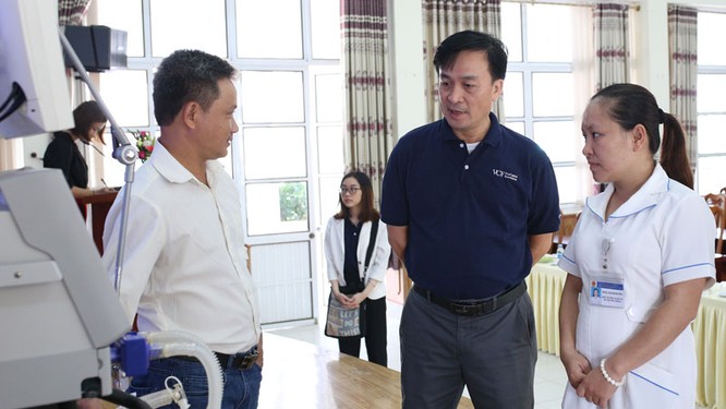 VinaCapital tài trợ 23 thiết bị y tế tại Cao Bằng, Bắc Kạn ảnh 3