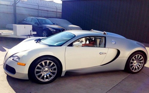 10 người nổi tiếng đang sở hữu Bugatti Veyron siêu đắt ảnh 10