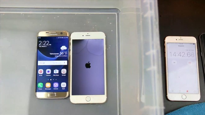 Video: Galaxy S7 edge so độ bền với iPhone 6S Plus ảnh 7