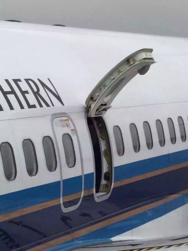 Máy bay trễ chuyến vì hành khách muốn “hít thở chút không khí” ảnh 3