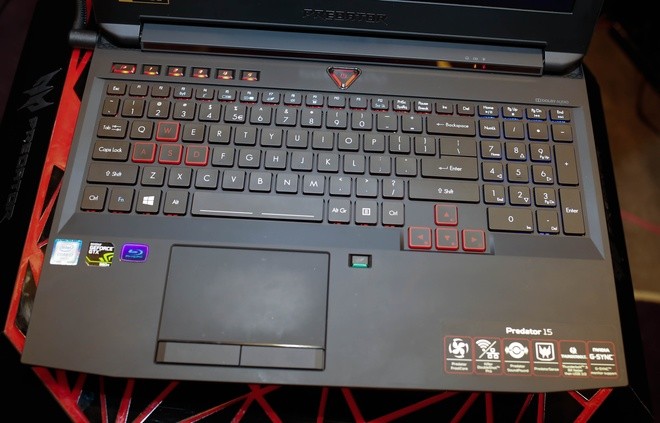 Laptop chơi game Predator giá 80 triệu đồng ảnh 1